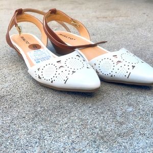 Size 8 women Rialto new wedges